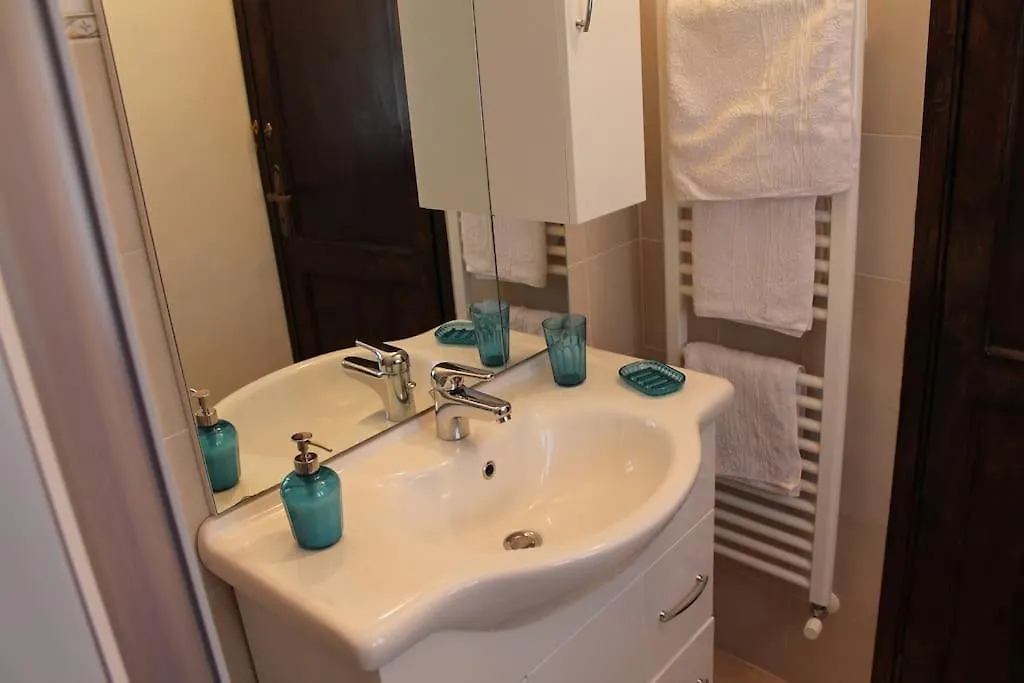 Casa Nel Borgo Antico Villa Quaratica Holiday home