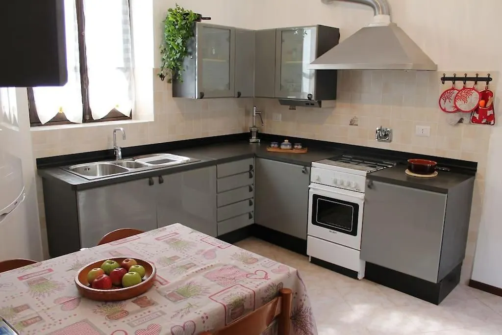 Holiday home Casa Nel Borgo Antico Villa Quaratica Italy