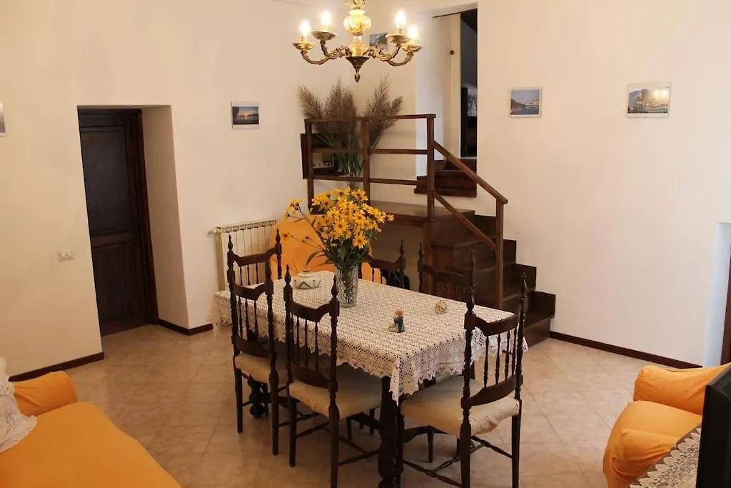 Casa Nel Borgo Antico Villa Quaratica 0*,  Italy